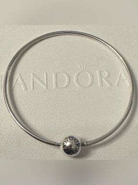 Pandora Essence Sterling Silver S925 ALE Logo Clasp Bangle 2.5” laid flat